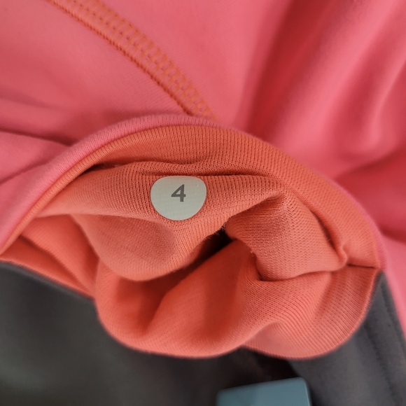 Lululemon Wonder 8 Under Reversible Pink and Grey Cropped Leggings Ladies 4 Gym - Picture 7 of 14